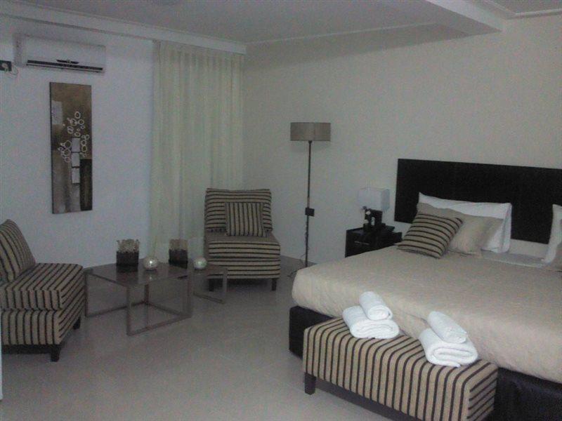 Portal Del Norte Hotel 3*